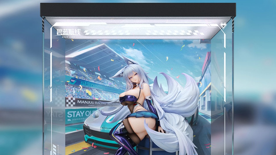 アズールレーン 信濃 寝待の銀輿Ver.  LEDアクリル展示ケース付きスペシャル版