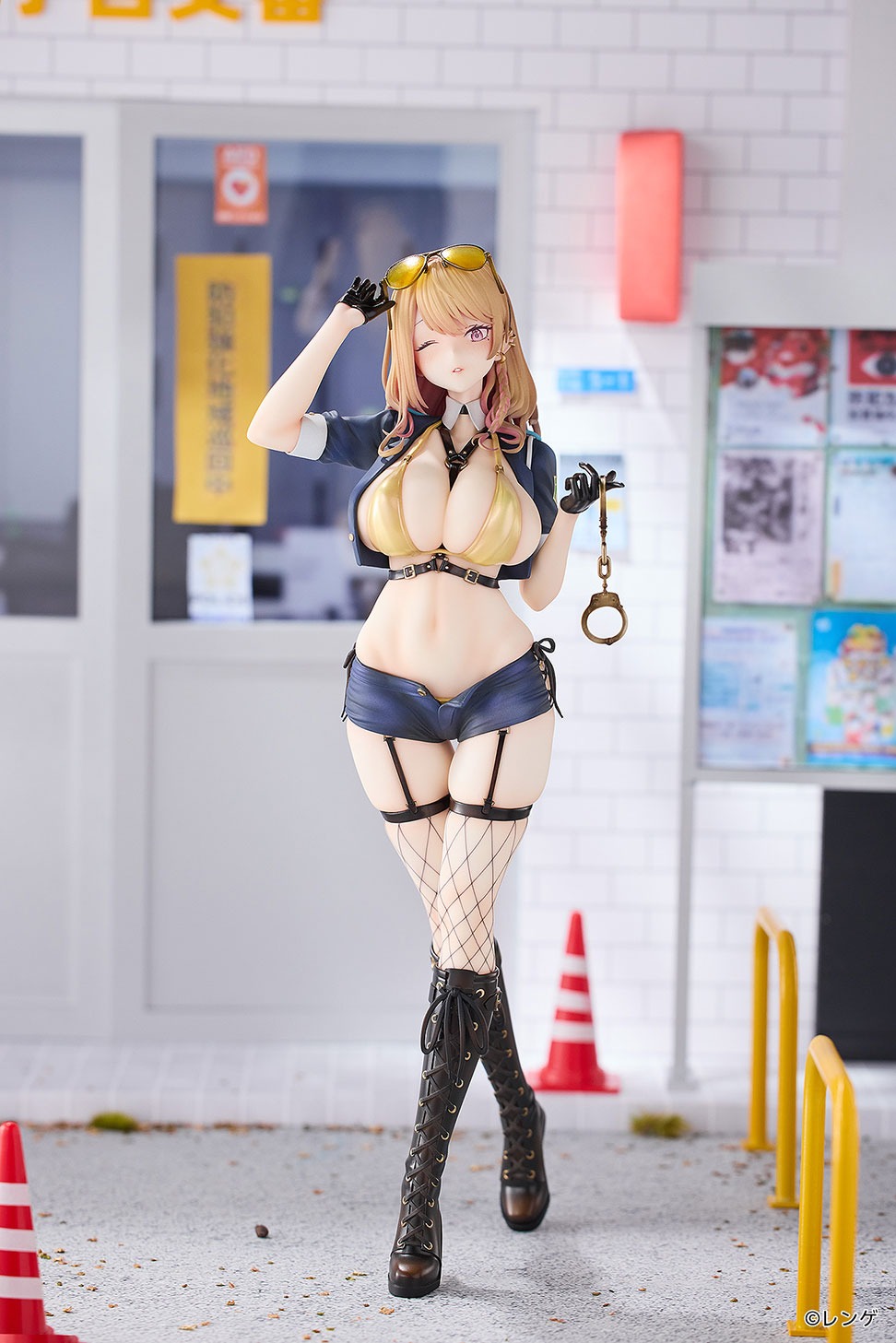 ギャル婦警さん  小鳥遊アリサ　通常版
