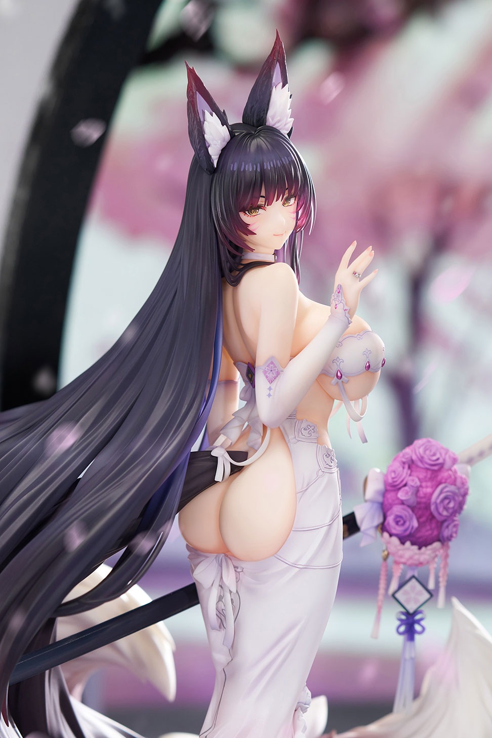 アズールレーン 武蔵 純潔清浄のウィステリアVer.  LEDアクリル展示ケース付きスペシャル版